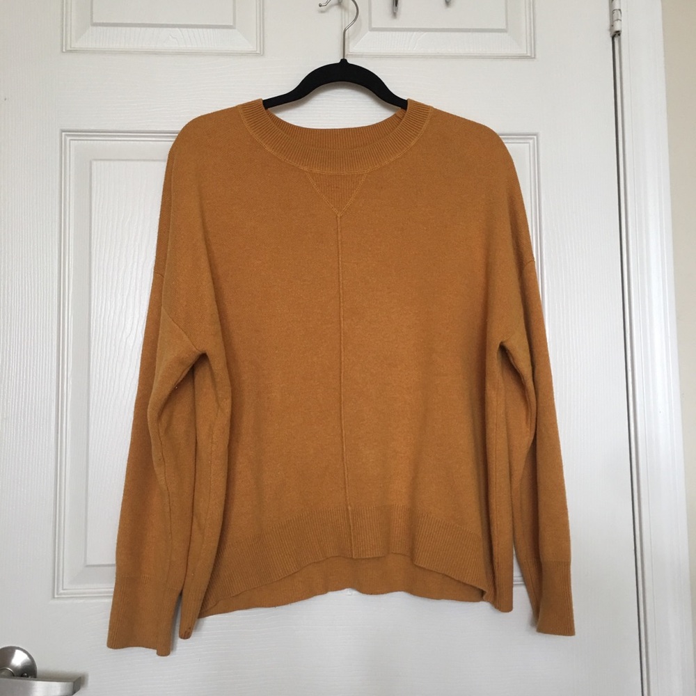 Universal Thread mustard yellow sweater size Med